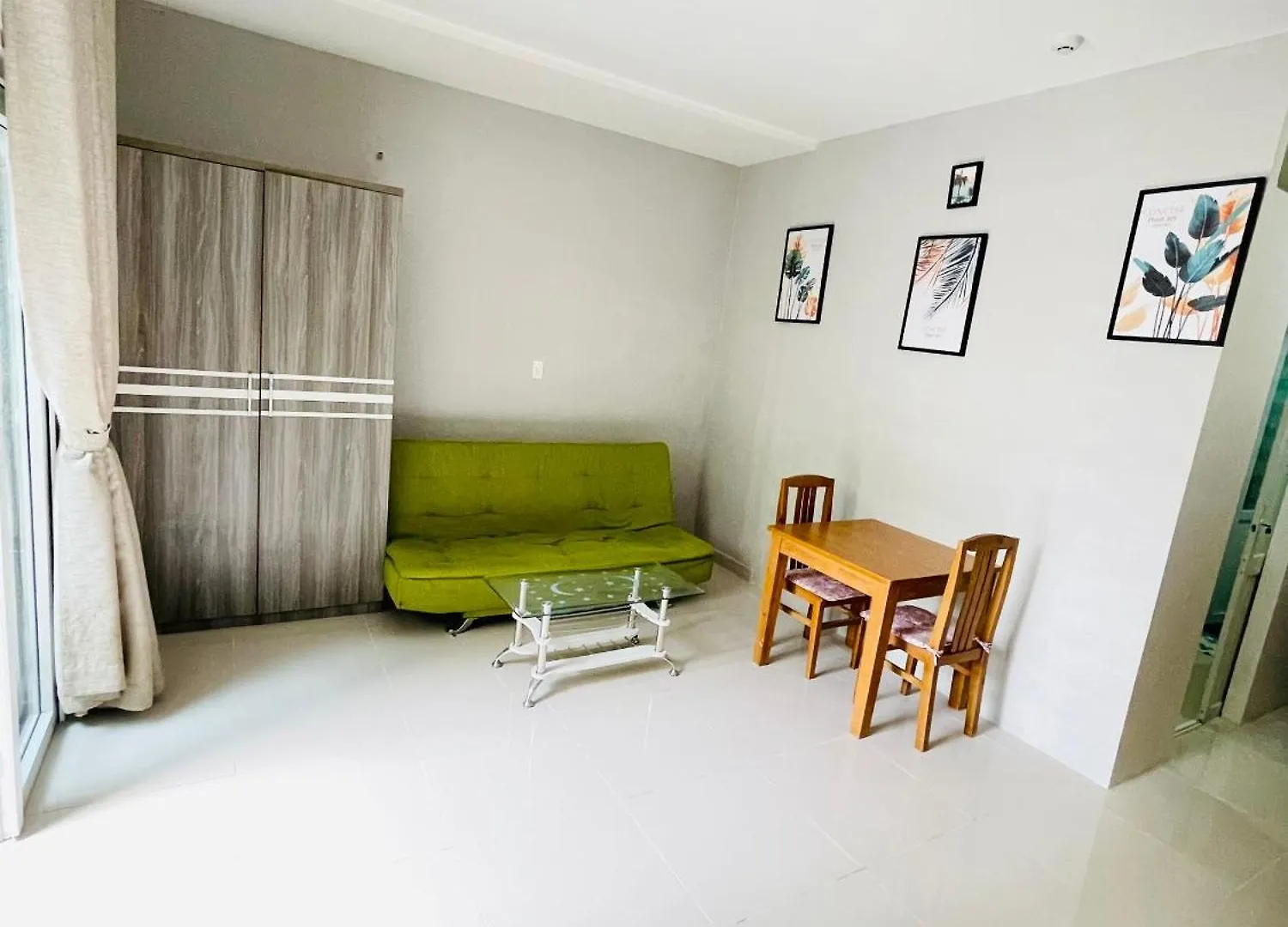 Emerald Apartments Ho Či Minovo Město 0*,